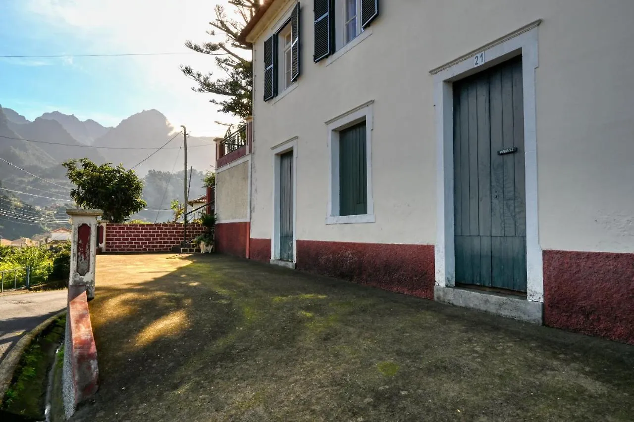 Casa Do Pinheiro, A Home In Madeira São Vicente 0*,